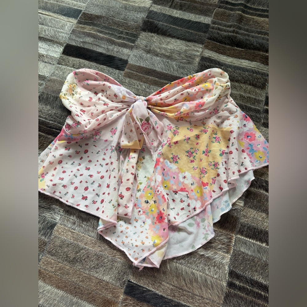 SHEIN Floral Sheer tube top